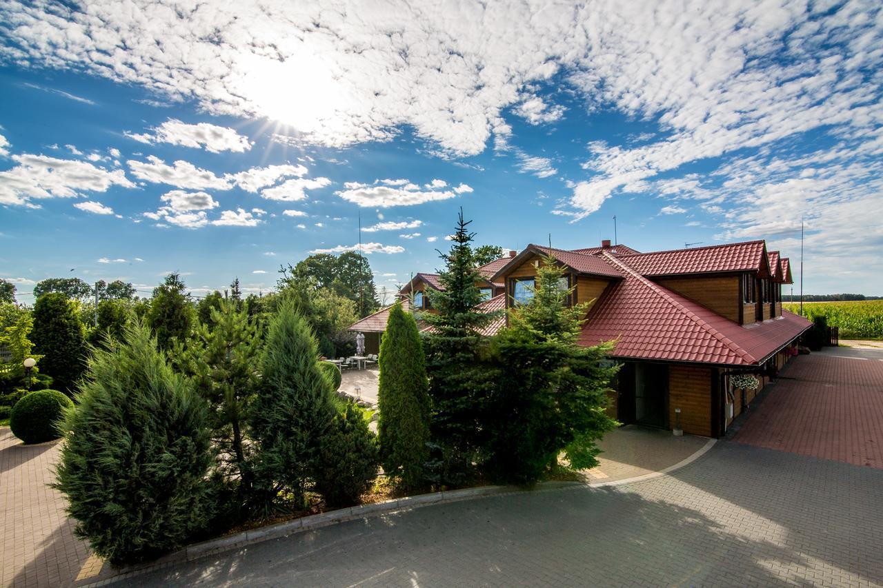 Karczma Pod Topolami Ratowo-Piotrowo Exterior photo